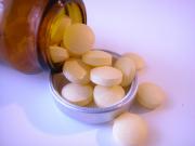 tabletki i słoik.jpg